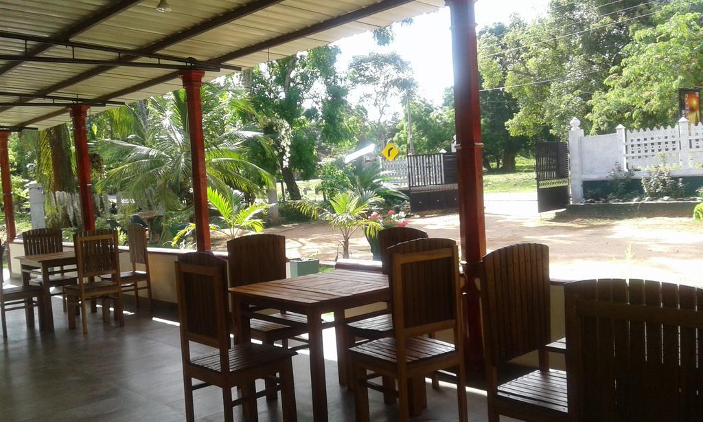 Hotel Flamingo Anuradhapura Exterior photo