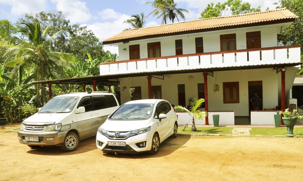 Hotel Flamingo Anuradhapura Exterior photo